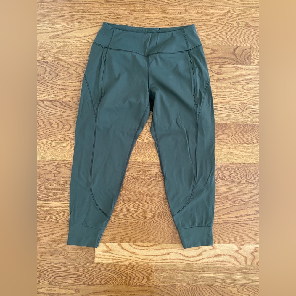 Athleta Distance Jogger Small Petite
